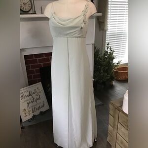 David’s Bridal light mint green tee strap dress with Shaw .EUC